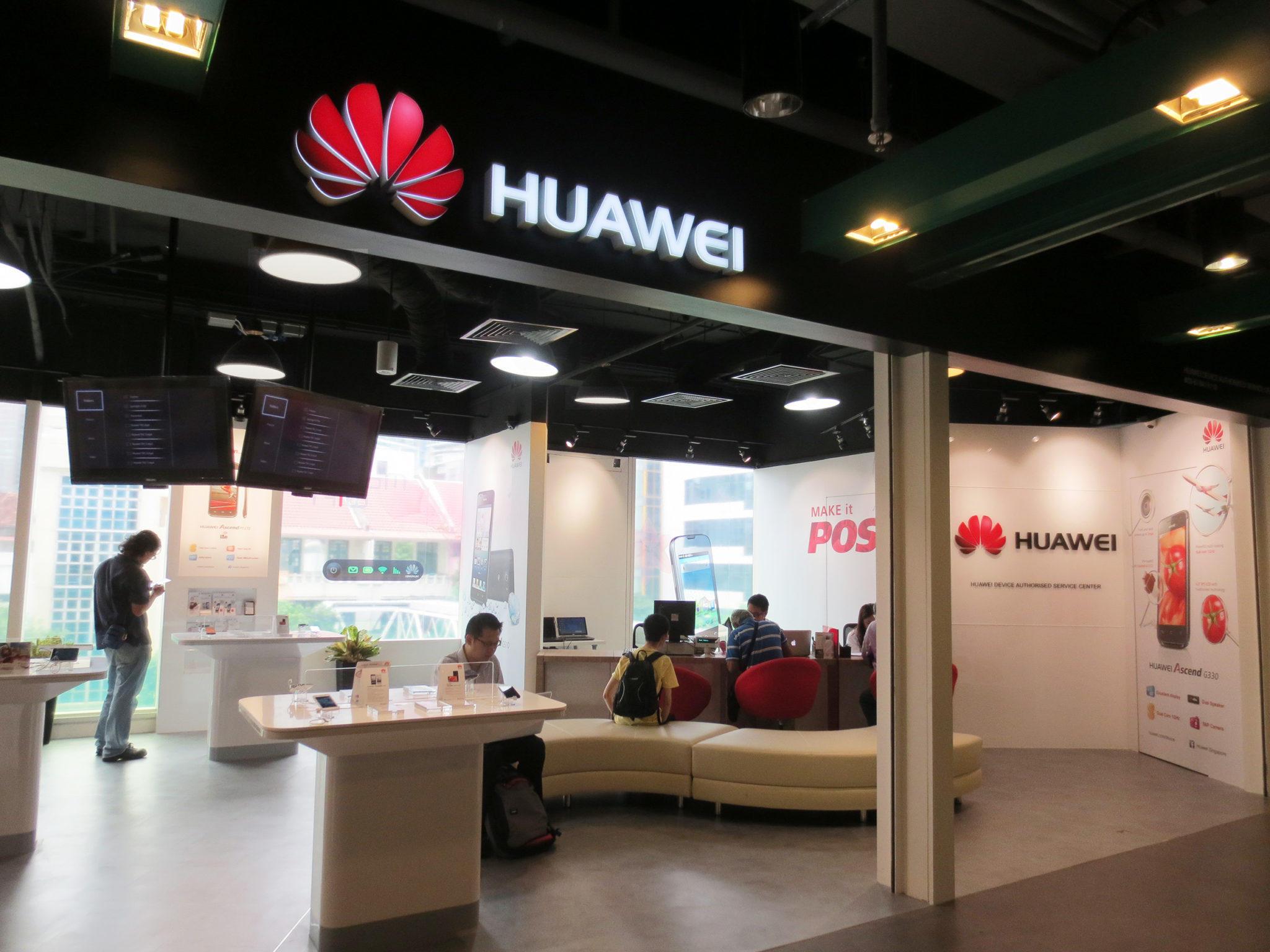 Huawei @ The Central